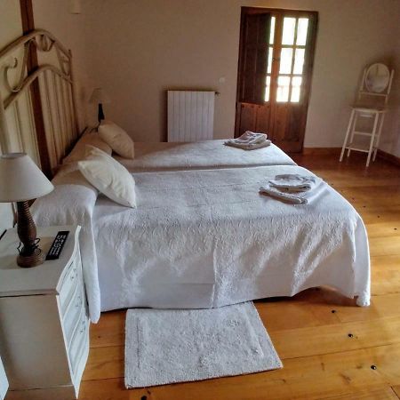 Trisileja En Novales Hotell Eksteriør bilde